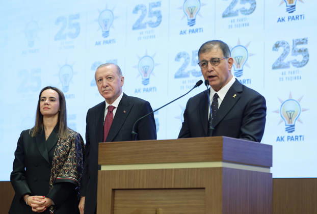 Turkish President and Leader of the Justice and Development (AK) Party Recep Tayyip Erdogan ANKARA, TURKIYE - OCTOBER 7: (----EDITORIAL USE ONLY - MANDATORY CREDIT - TURKISH PRESIDENCY MUSTAFA KAMACI HANDOUT - NO MARKETING NO ADVERTISING CAMPAIGNS - DISTRIBUTED AS A SERVICE TO CLIENTS----) Cemil Tugay (R), the mayor of Izmir Metropolitan Municipality, who joined the AK Party gives a speech during the Legislative Year Opening Meeting with AK Party Deputies, attended by Turkish President and Leader of the Justice and Development (AK) Party Recep Tayyip Erdogan (C) at the AK Party Congress Center in Ankara, Turkiye on October 7, 2026. TUR Presidency Mustafa Kamaci Handout Anadolu Ankara Turkey. Editorial use only. Please get in tou  Copyright: x2026xAnadoluxTURxPresidencyx xMustafaxKamacix xHandoutx