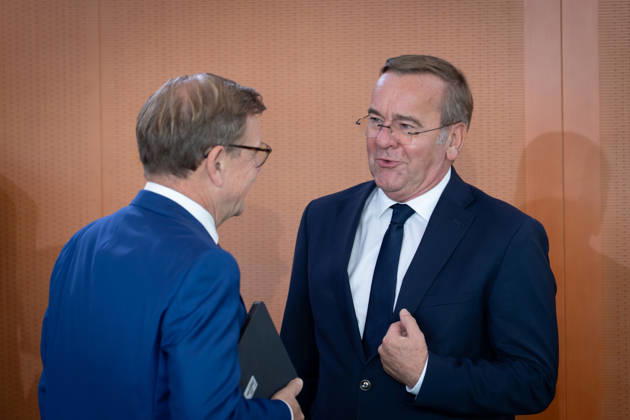 Kabinettsitzung, Bundesregierung, Auftakt Auftakt, Kabinettsitzung, Bundesregierung, Boris Pistorius, Bundesverteidigungsminister, Johann Wadephul, Bundesaußenminister Berlin Berlin GER