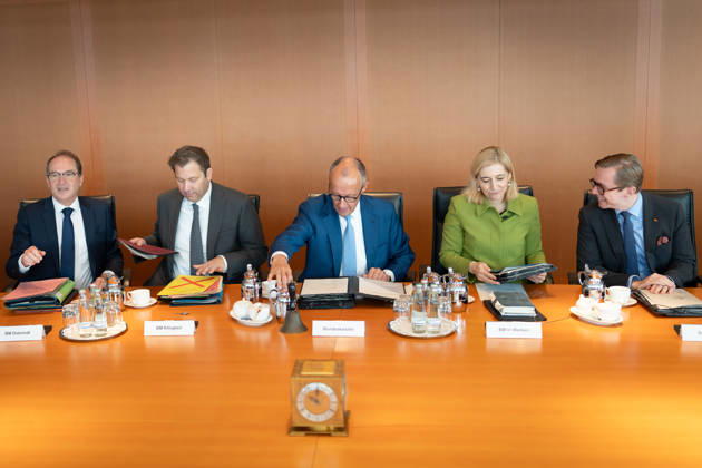 Kabinettsitzung, Bundesregierung, Auftakt Auftakt, Kabinettsitzung, Bundesregierung, Bundeskanzler, Friedrich Merz, Kanzleramtsministerin, Nina Warken, Lars Klingbeil, Bundesfinanzminister, Vizekanzler, Alexander Dobrindt, Bundesinnenminister, Philipp Amthor Berlin Berlin GER
