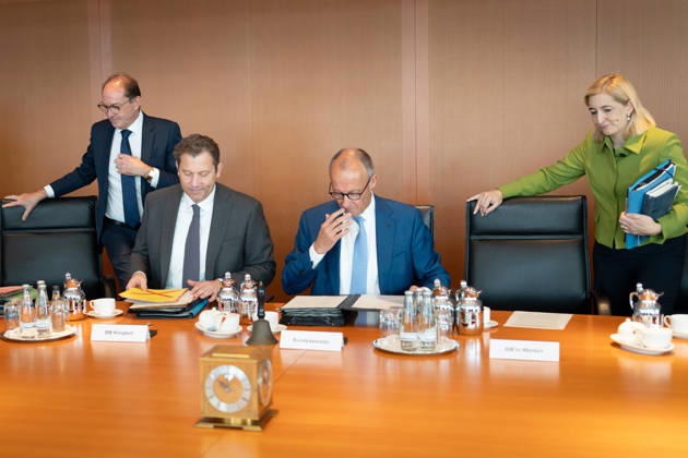 Kabinettsitzung, Bundesregierung, Auftakt Auftakt, Kabinettsitzung, Bundesregierung, Bundeskanzler, Friedrich Merz, Kanzleramtsministerin, Nina Warken, Lars Klingbeil, Bundesfinanzminister, Vizekanzler, Alexander Dobrindt, Bundesinnenminister Berlin Berlin GER