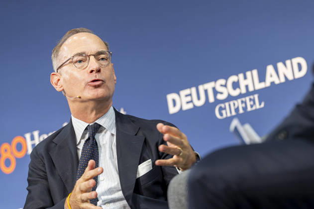 Oliver Bäte EUR, Deutschland, Berlin, 07.10.2026: Oliver Bäte CEO Allianz SE besucht die in Berlin stattfindene Jubiläumsveranstaltung von 80 Jahre Handelsblatt und 100 Jahre WirtschaftsWoche.