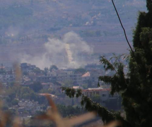 October 7, 2026, Nabathie, Lebanon: KFAR TIBNIT, SOUTHERN LEBANON, OCTOBER 7, 2026: Smoke rises after several artillery shells strike the town of Kfar Tibnit in southern Lebanon amid continuing military activity in the area. Nabathie Lebanon - ZUMAq101 20261007_zna_q101_066 Copyright: xRazanxKdouhx
