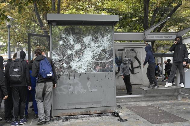 Liege Students Protest Against Austerity Measures 07 10 2026 LIEGE, BELGIUM Students protesting against the austerity measures introduced by the Wallonia-Brussels Federation (FWB) government are pictured in Liege, Belgium, on October 7, 2026. ( Liege Belgium  Copyright: xPhilipxReynaersx