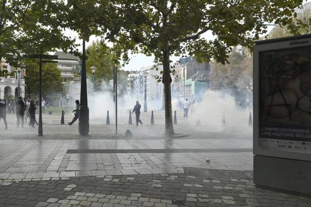 Liege Students Protest Against Austerity Measures 07 10 2026 LIEGE, BELGIUM Degradation at Place Saint-Lambert: Students protesting against the austerity measures introduced by the Wallonia-Brussels Federation (FWB) government are pictured in Liege, Belgium, on October 7, 2026. ( Liege Belgium  Copyright: xPhilipxReynaersx