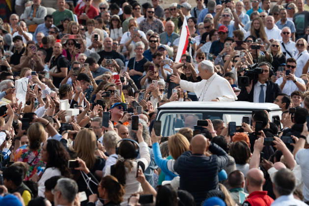 His Holiness Pope Leo Xiv Attends a Weekly General Audience at St Peter s Square in The Vatican Pope Leo XIV Rome 7 October 2026 His Holiness Pope Leo XIV attends a weekly general audience at St Peter s Square in The Vatican Vatican City on October 7, 2026. Photo by Andrea Bracaglia ABACAPRESS.COM Vatican City Vatican City Vatican (or Holy See)  Copyright: xBracagliaxAndrea ABACAx