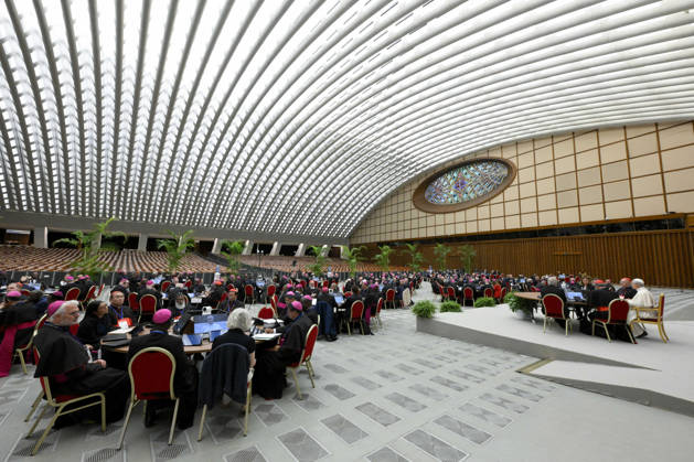 Pope Leo XIV Leads The Meeting ‘Ten years After Amoris laetitia’ - Vatican Pope Leo XIV attends the meeting ‘Ten years after Amoris laetitia’ at the Vatican on October 7, 2026. Pope Leo XIV convoked a meeting with the heads of the Eastern Churches and the Presidents of the Bishops Conferences on the occasion of the 10th anniversary of Amoris Laetitia. Pope Leo XIV encouraged Bishops from around the world to share what has emerged in their Churches over the ten years since the publication of Pope Francis’ Apostolic Exhortation on love in the family ‘Amoris laetitia’, and urged them to courageously confront the questions and difficulties that families face today. Photo by (EV) Simone Risoluti Vatican Medial ABACAPRESS.COM Rome  Copyright: xABACAx