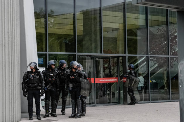 Protest against eduction conditions in Nancy NANCY, FRANCE - OCTOBER 7: A heavy police presence is deployed at the scene as students take to the streets to protest education conditions in Nancy, France, on October 7, 2026. Students are taking part in a nationwide high-school mobilization over school conditions and demands for greater education resources, while security units remain deployed around several locations in the city. Muhammed Said Tako Anadolu Nancy France. Editorial use only. Please get in touch for any other usage.  Copyright: x2026xAnadoluxMuhammedxSaidxTakox