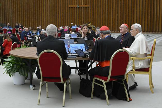 ITALY - POPE - VATICAN-2026 10 7 Italy, Rome, Vatican, 2026 10 7 Pope Leo XIV during the meeting with the presidents of the episcopal conferences from all over the world in Vatican . EDITORIAL USE ONLY - NO BOOKS Copyright: xVATICANxMEDIA xCatholicxPressxPhotox