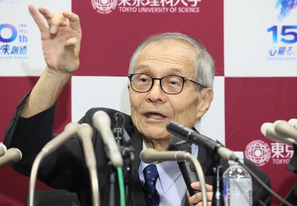 October 7, 2026, Tokyo, Japan - Japanese chemist Kenso Soai of professor emeritus at the Tokyo University of Science (TUS) speaks at a press conference as he won the Nobel Prize in Chemistry at the TUS campus Tokyo on Wednesday, October 7, 2026. Soai and French chemist Henri Kagan won the prize to discover non-linear effects and autocatalysis in asymmetric organic synthesis (photo by Yoshio Tsunoda AFLO)  aflo_354085490