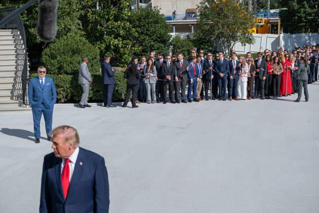 October 7, 2026, Washington, District Of Columbia, United States: Sen. TED CRUZ and visitors look on as President DONALD TRUMP speaks to reporters on the South Lawn of the White House before departing for San Antonio, Texas. Washington United States  - ZUMAk206 20261007_znp_k206_005 Copyright: xMattxKaminskyx
