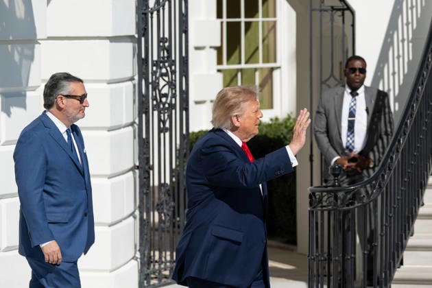 October 7, 2026, Washington, District Of Columbia, United States: President DONALD TRUMP and Sen. TED CRUZ walk out onto the South Lawn of the White House ahead of TrumpÃ¢â‚¬â ¢s departure for San Antonio, Texas, where he is scheduled to headline a midterm campaign rally. Washington United States  - ZUMAk206 20261007_znp_k206_020 Copyright: xMattxKaminskyx