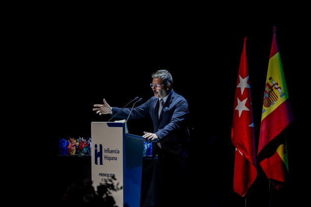 3rd Annual Hispanic Influence Awards Mariano de Paco, the Regional Minister of Culture, Tourism, and Sports for the Community of Madrid, speaks during the 3rd Annual Hispanic Influence Awards ceremony on October 7, 2026, in Madrid, Spain. The main objective of the Hispanic Influence Awards is to recognize excellence, talent, creativity, and leadership of individuals and institutions that strengthen ties within the Spanish-speaking community and promote Hispanic values on a global scale. OCTOBER 7, 2026 HISPANIC INFLUENCE AWARDS SPANISH-SPEAKERS HISPANIC IDENTITY Madrid Madrid, Spain Copyright: xRicardoxRubiox 7827272