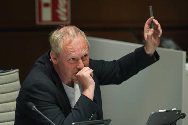 Bezirksvertretung Alt-Oberhausen am 07.10.2026 im Rathaus Oberhausen ( Ratssaal ) Wolfgang Kempkes ( OB-Kandidat der AfD Oberhausen )