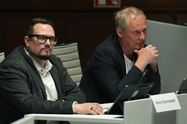 Bezirksvertretung Alt-Oberhausen am 07.10.2026 im Rathaus Oberhausen ( Ratssaal ) Kevin Burmeister ( AfD Landtagskandidat ), links - Wolfgang Kempkes ( OB-Kandidat der AfD Oberhausen ), rechts