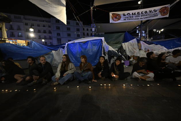 Supporters gather in Madrid for Maricarmen Abascal after her death MADRID, SPAIN - OCTOBER 7: People gather in support of Maricarmen Abascal during a protest at Puerta del Sol in Madrid, Spain on October 7, 2026. The 87-year-old Abascal, who became a symbol of Spain s housing crisis in recent weeks, died in hospital after spending 15 days there following her eviction from her home by police in Madrid on September 23, 2026. Burak Akbulut Anadolu Madrid Spain. Editorial use only. Please get in touch for any other usage.  Copyright: x2026xAnadoluxBurakxAkbulutx
