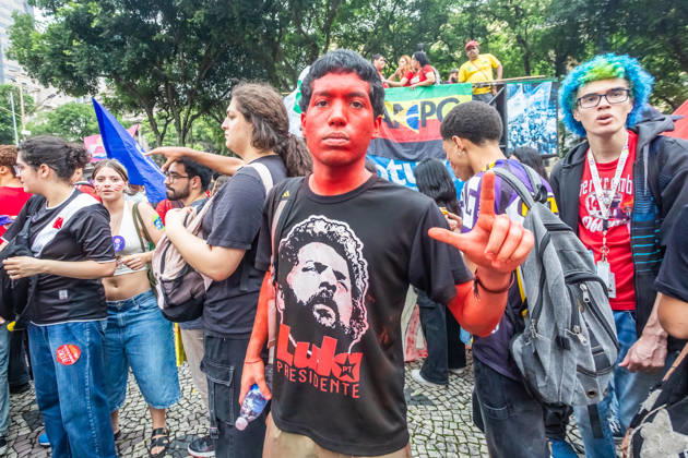 October 7, 2026: Rio de Janeiro, Brazil. October 7, 2026. March for Democracy: Students gather to protest the rise of the far right and march through the city center (CineloÂ¢ndia) in support of President Lula s candidacy. Photo: .  - ZUMAl255 20261007_zip_l255_008 Copyright: xEllanxLustosax