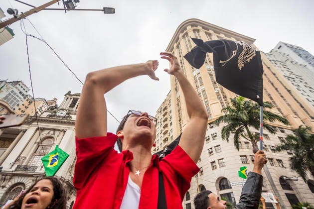 October 7, 2026: Rio de Janeiro, Brazil. October 7, 2026. March for Democracy: Students gather to protest the rise of the far right and march through the city center (Cinelo¢ndia) in support of President Lula s candidacy. Photo: . - ZUMAl255 20261007_zip_l255_012 Copyright: xEllanxLustosax
