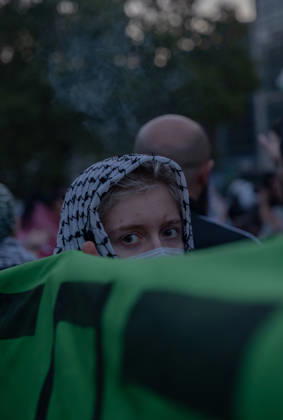 October 7, 2026, Berlin, Germany: Hundereds of pro-palestinian protesters gather in Berlin, Germany, on October 7, 2026. This marks the three-year anniversary of the Hamas led border attacks in Southern Israel. Germany  - ZUMAj167 20261007_zip_j167_004 Copyright: xSvetxJacquelinex