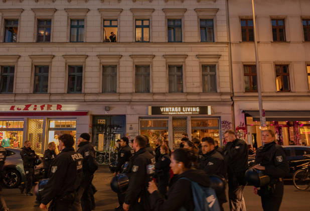 October 7, 2026, Berlin, Germany: Hundereds of pro-palestinian protesters gather in Berlin, Germany, on October 7, 2026. This marks the three-year anniversary of the Hamas led border attacks in Southern Israel. Germany  - ZUMAj167 20261007_zip_j167_019 Copyright: xSvetxJacquelinex