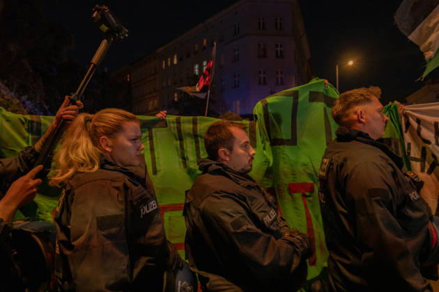 October 7, 2026, Berlin, Germany: Hundereds of pro-palestinian protesters gather in Berlin, Germany, on October 7, 2026. This marks the three-year anniversary of the Hamas led border attacks in Southern Israel. Germany  - ZUMAj167 20261007_zip_j167_030 Copyright: xSvetxJacquelinex