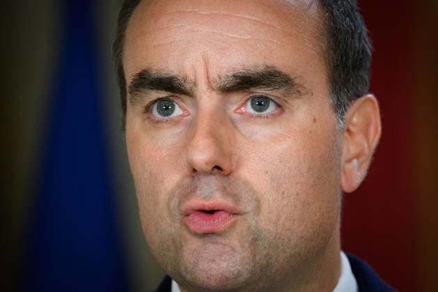 Prime Minister Sébastien Lecornu made, from Matignon, a statement regarding the high school students’ protests on October 7, 2026 Eric Tschaen Pool Bestimage Prime Minister Sébastien Lecornu made a statement from Matignon about the high school students’ protests on October 7, 2026 Paris, France  Copyright: xEricxTschaenx xPoolx xBestimagexEricxTschaenx xPoolx xBestimagex
