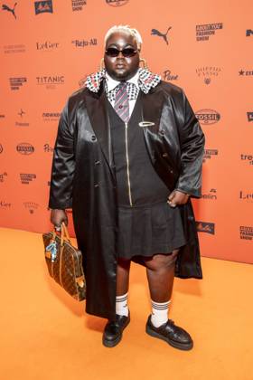 ABB ABOUTYOU- Richmond Rockson zu Gast auf dem Orangenen Teppich bei der ABOUT YOU Opera Fashion Show im Admiralspalast am 07.10.2026 in Berlin Berlin Deutschland