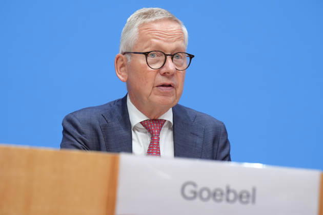 Bundespressekonferenz, Jahresbericht des Nationalen Normenkontrollrat (NKR) zum Buerokratieabbau Lutz Goebel Vorsitzender des NKR im Portrait bei der Vorstellung des Jahresbericht des Nationalen Normenkontrollrat zum Buerokratieabbau, Berlin, 08.10.2026 Berlin Berlin Deutschland