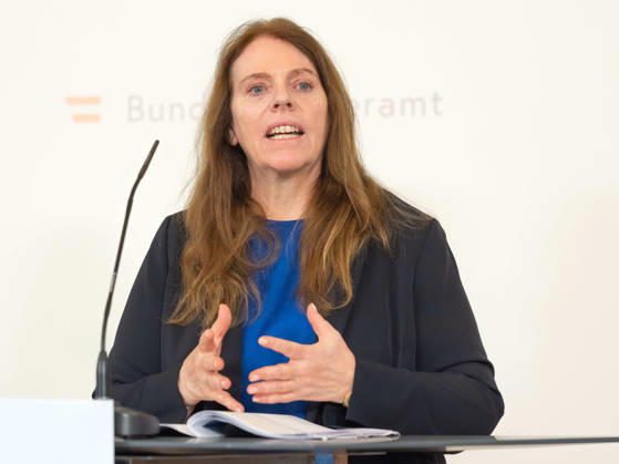 2026-10-08-Präsentation-Elementarbildung fachstatistische Generaldirektorin Manuela Lenk (Statistik Austria) am 8. Oktober 2026 bei der Präsentation des Monitoringberichts Elementarbildung 2025 26 der Statistik Austria im Bundeskanzleramt in Wien, Wien, Österreich.