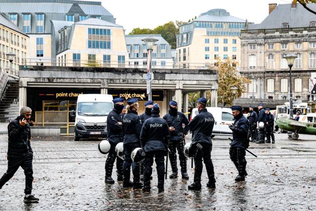 %items Police pictured place Saint-Lambert in Liege city center, as a protest against education reforms and budget cuts has been going on for several days, on Thursday 8 October 2026. For several days protests turned violent, mainly due to rioters who vandalize the city centre and face police. The city of Liege announced a ban of gathering of more than three minors on public space, unless with a responsible adult, to prevent the gathering of rioters who have nothing to do with the original movement.  BRUNOxFAHY 189130039