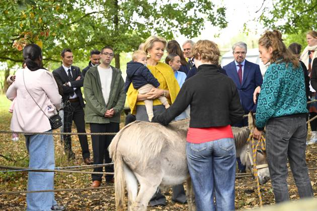 Queen Mathilde Visits Winners Of the 2026 Queen Mathilde Prize GREZ-DOICEAU, BELGIUM - OCTOBER 08: Queen Mathilde of Belgium pictured visiting two organizations that won the 2026 Queen Mathilde Prize : Vzw Alba, on October 08, 2026 in Grez-Doiceau, Belgium, 08 10 2026 Grez-Doiceau Belgium Copyright: xPhilipxReynaersx