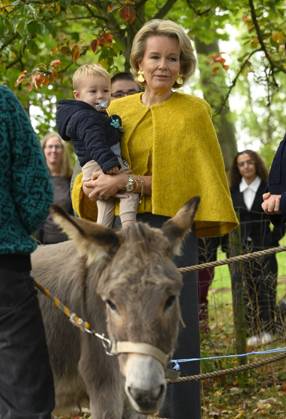 Queen Mathilde Visits Winners Of the 2026 Queen Mathilde Prize GREZ-DOICEAU, BELGIUM - OCTOBER 08: Queen Mathilde of Belgium pictured visiting two organizations that won the 2026 Queen Mathilde Prize : Vzw Alba, on October 08, 2026 in Grez-Doiceau, Belgium, 08 10 2026 Grez-Doiceau Belgium Copyright: xPhilipxReynaersx