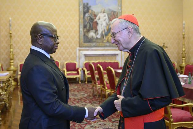 ITALY - POPE - VATICAN-2026 10 8 Italy, Rome, Vatican, 2026 10 8 Cardinal Pietro Parolin receives Mr. Julius Maada Bio, President of the Republic of Sierra Leone, in a private audience in Vatican . EDITORIAL USE ONLY - NO BOOKS Copyright: xVATICANxMEDIA xCatholicxPressxPhotox