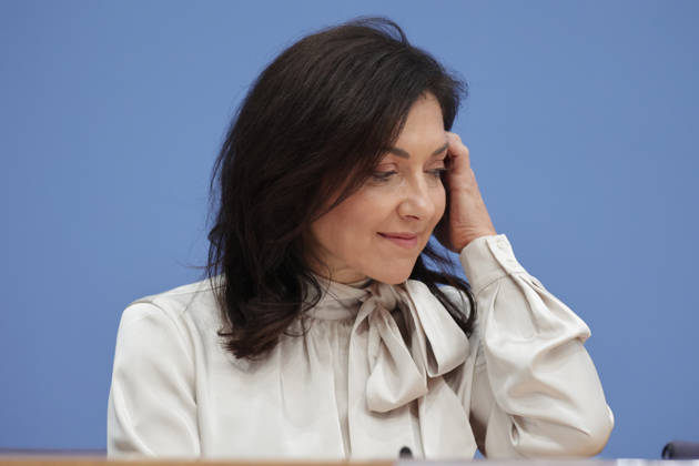 Katherina Reiche, Bundesministerin für Wirtschaft und Energie, CDU, PK zu - Vorstellung der Herbstprojektion 2026 der Bundesregierung, Berlin, 08.10.2026