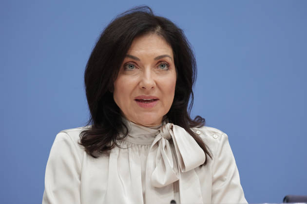 Katherina Reiche, Bundesministerin für Wirtschaft und Energie, CDU, PK zu - Vorstellung der Herbstprojektion 2026 der Bundesregierung, Berlin, 08.10.2026