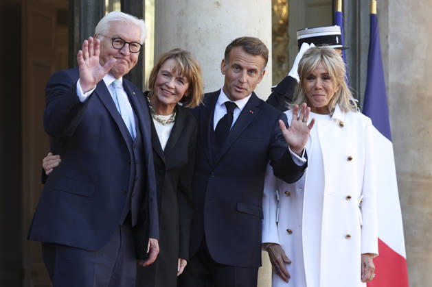 NEWS : Visite d Etat de Frank-Walter Steinmeier - Paris - 08 10 2026 Accueil de Frank-Walter Steinmeier, PrÃ sident de la RÃ publique fÃ dÃ rale d Allemagne et de Elke Budenbender par Emmanuel Macron, PrÃ sident de la RÃ publique et Brigitte Macron ce jeudi 8 octobre au palais de l™ElysÃ e ParisFrance  Copyright: xMichtofx