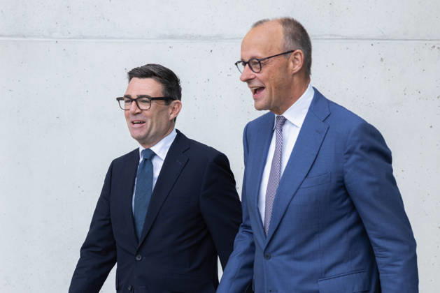 Bundeskanzler Merz empfängt den britischen Premierminister Burnham. Deutschland, Berlin am 8. Oktober 2026: Bundeskanzler Friedrich Merz (CDU) empfängt den Premierminister des Vereinigten Königreichs Großbritannien und Nordirland, Andrew Burnham, zu seinem Antrittsbesuch im Bundeskanzleramt.
