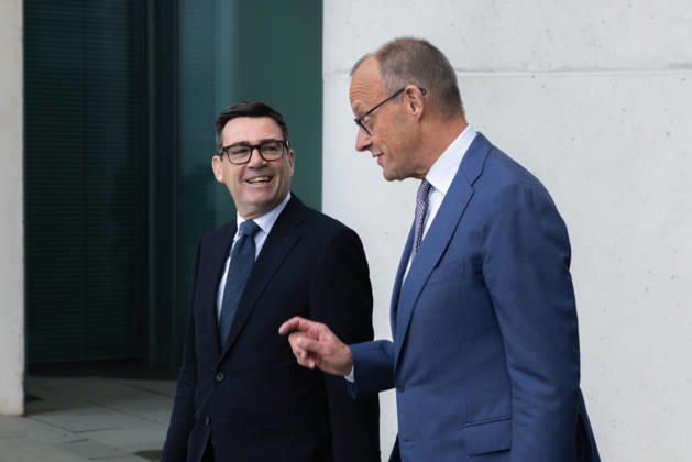 Bundeskanzler Merz empfängt den britischen Premierminister Burnham. Deutschland, Berlin am 8. Oktober 2026: Bundeskanzler Friedrich Merz (CDU) empfängt den Premierminister des Vereinigten Königreichs Großbritannien und Nordirland, Andrew Burnham, zu seinem Antrittsbesuch im Bundeskanzleramt.
