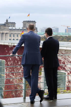 Bundeskanzler Merz empfängt den britischen Premierminister Burnham. Deutschland, Berlin am 8. Oktober 2026: Bundeskanzler Friedrich Merz (CDU) empfängt den Premierminister des Vereinigten Königreichs Großbritannien und Nordirland, Andrew Burnham, zu seinem Antrittsbesuch im Bundeskanzleramt.