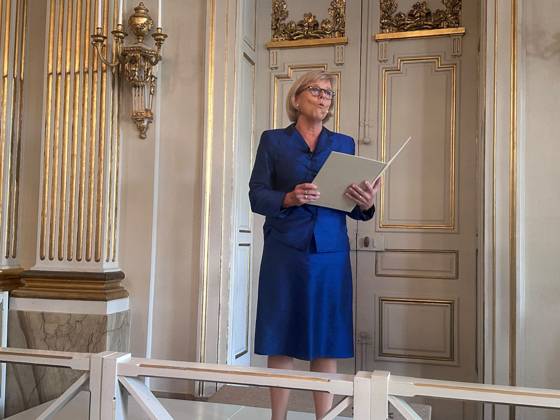 2026 Nobel Prize in Literature awarded to Canadian writer Anne Carson STOCKHOLM, SWEDEN - OCTOBER 08: Ingrid Carlberg, Permanent Secretary of the Swedish Academy, announces the winner of the 2026 Nobel Prize in Literature during a press conference at the Swedish Academy in Stockholm, Sweden, on October 08, 2026. The prize is awarded to 76-year-old Canadian writer and poet Anne Carson for her bold and innovative works that create new forms for contemporary literature in a playful dialogue with the classical tradition. Atila Altuntas Anadolu Stockholm Sweden. Editorial use only. Please get in touch for any other usage.  Copyright: x2026xAnadoluxAtilaxAltuntasx
