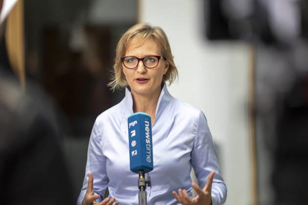 Franziska Brantner, Co-Vorsitzende von Buendnis 90 Die Gruenen, aufgenommen im Rahmen der Pressekonferenz zur Vorstellung des Leitantrages Unser Plan fuer Deutschland Berlin, 08.10.2026. Berlin Deutschland Copyright: xYonaxElsnerx