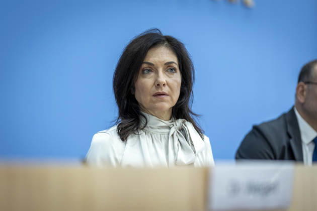 Katherina Reiche, Bundesministerin fuer Wirtschaft und Energie, stellt die Herbstprojektion 2026 der Bundesregierung im Rahmen einer Bundespressekonferenz vor, in Berlin, 08.10.2026. Berlin Deutschland Copyright: xYonaxElsnerx