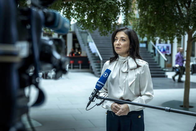 Katherina Reiche, Bundesministerin fuer Wirtschaft und Energie, stellt die Herbstprojektion 2026 der Bundesregierung im Rahmen einer Bundespressekonferenz vor, in Berlin, 08.10.2026. Berlin Deutschland Copyright: xYonaxElsnerx