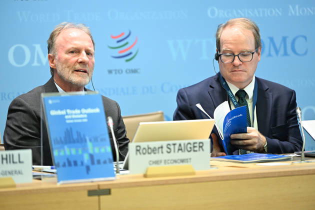 (261008) -- GENEVA, Oct. 8, 2026 -- World Trade Organization (WTO) Chief Economist Robert Staiger (L) speaks during a press conference at the WTO headquarters in Geneva, Switzerland, Oct. 8, 2026. WTO said on Thursday that global merchandise trade is expected to grow by 3.9 percent in 2026, up from its March forecast of 1.9 percent, driven by supply chain adaptation and strong investment in artificial intelligence (AI). ) SWITZERLAND-GENEVA-WTO-2026 GLOBAL TRADE GROWTH FORECAST-INCREASE LianxYi 