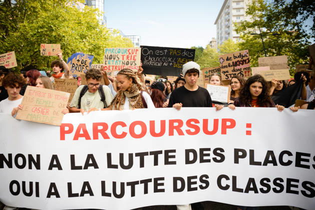 High school students™ protest known as Act 3 in Toulouse. Supported by the CGT and FO trade unions. - 08 10 2026 - France Midi-Pyrenees Toulouse -  MathieuxPinardxBailletx xLexPictorium LePictorium_0342417