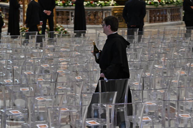 IPA89433497 - Italy, Rome, Vatican, October 8, 2026: Pope Leo XIV celebrates Holy Mass for the start of the academic year at the Pontifical Universities in St. Peter s Basilica in the Vatican. Photograph by ALESSIA GIULIANI Catholic Press Photo  Copyright: xx xAlessiaxGiuliani Catholipressphox IPA89433497