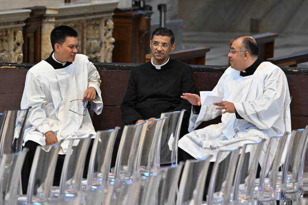 IPA89433499 - Italy, Rome, Vatican, October 8, 2026: Pope Leo XIV celebrates Holy Mass for the start of the academic year at the Pontifical Universities in St. Peter s Basilica in the Vatican. Photograph by ALESSIA GIULIANI Catholic Press Photo  Copyright: xx xAlessiaxGiuliani Catholipressphox IPA89433499