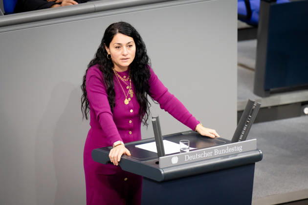 Bundestag, Lamya Kaddor, Bündnis 90 Die Grünen Reichstagsgebäude, Bundestag, Sitzungswoche, Lamya Kaddor, Bündnis 90 Die Grünen Berlin Berlin GER