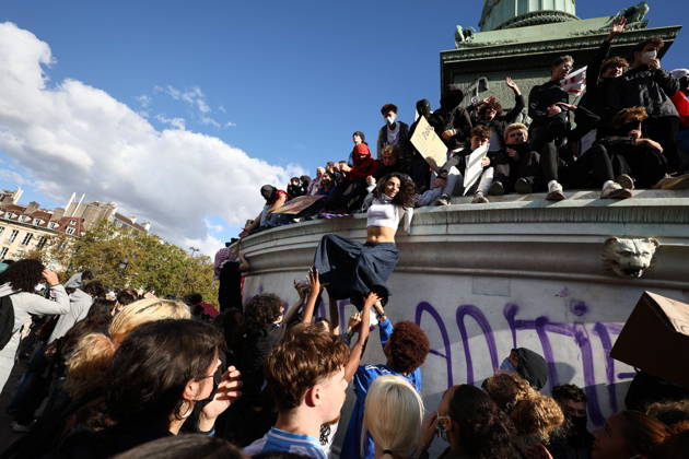 RECORD DATE NOT STATED Student Protest - Paris High-school students take part in a demonstration at Place de la Bastille, in Paris, France on October 8, 2026, as part of a nationwide protest movement over learning conditions. Since late September, pupils have barred the entrances to hundreds of schools, complaining of teacher absences, overloaded timetables, dilapidated classrooms and buildings ill-adapted to rising temperatures, among other grievances. Photo by Raphael Lafargue ABACAPRESS.COM Paris France  Copyright: xLafarguexRaphael ABACAx