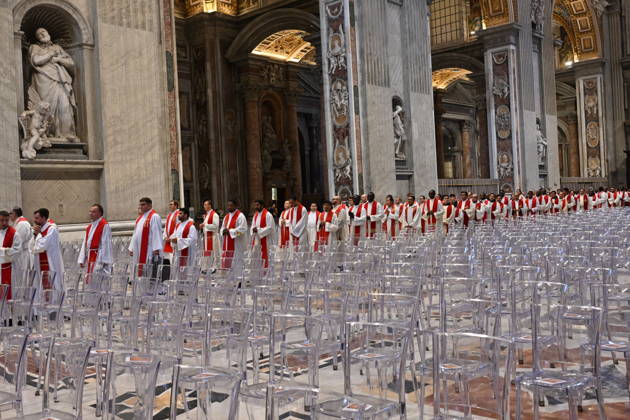IPA89434074 - Italy, Rome, Vatican, October 8, 2026: Pope Leo XIV celebrates Holy Mass for the start of the academic year at the Pontifical Universities in St. Peter s Basilica in the Vatican. Photo by ALESSIA GIULIANI Catholic Press Photo  Copyright: xx xAlessiaxGiuliani Catholipressphox IPA89434074