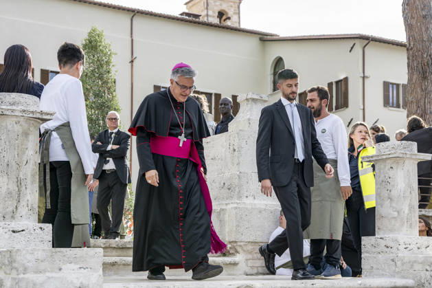 IPA89434780 - ASCOLI PICENO, ITALY OCTOBER 8, 2026: Prime Minister Giorgia Meloni attends the presentation and inauguration ceremony for the Palazzo Saladini Pilastri complex and its monumental park in Ascoli Piceno. The restoration project is part of the PINQuA program for urban regeneration and the enhancement of the city™s historical heritage. Pictured: Gian Piero Palmieri, Bishop of Ascoli P. and San Benedetto del Tronto. (Photo: Andrea Vagnoni IPA Agency)  Copyright: xAndreaxVagnonix xx IPA89434780